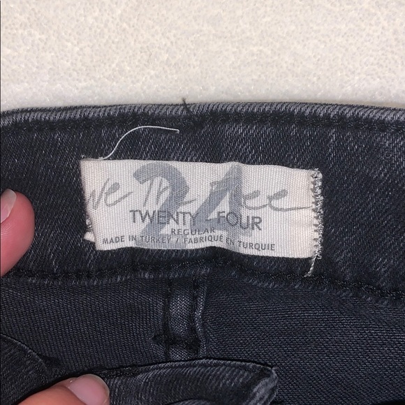 Jeans - Picture 2 of 5